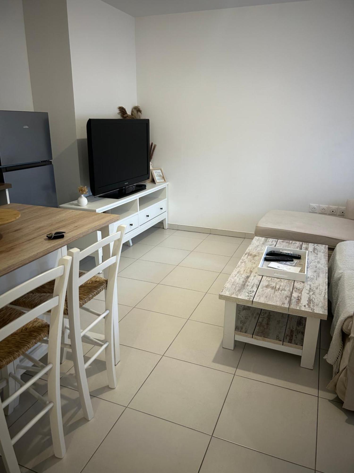T2 Recent Sabine Apartment